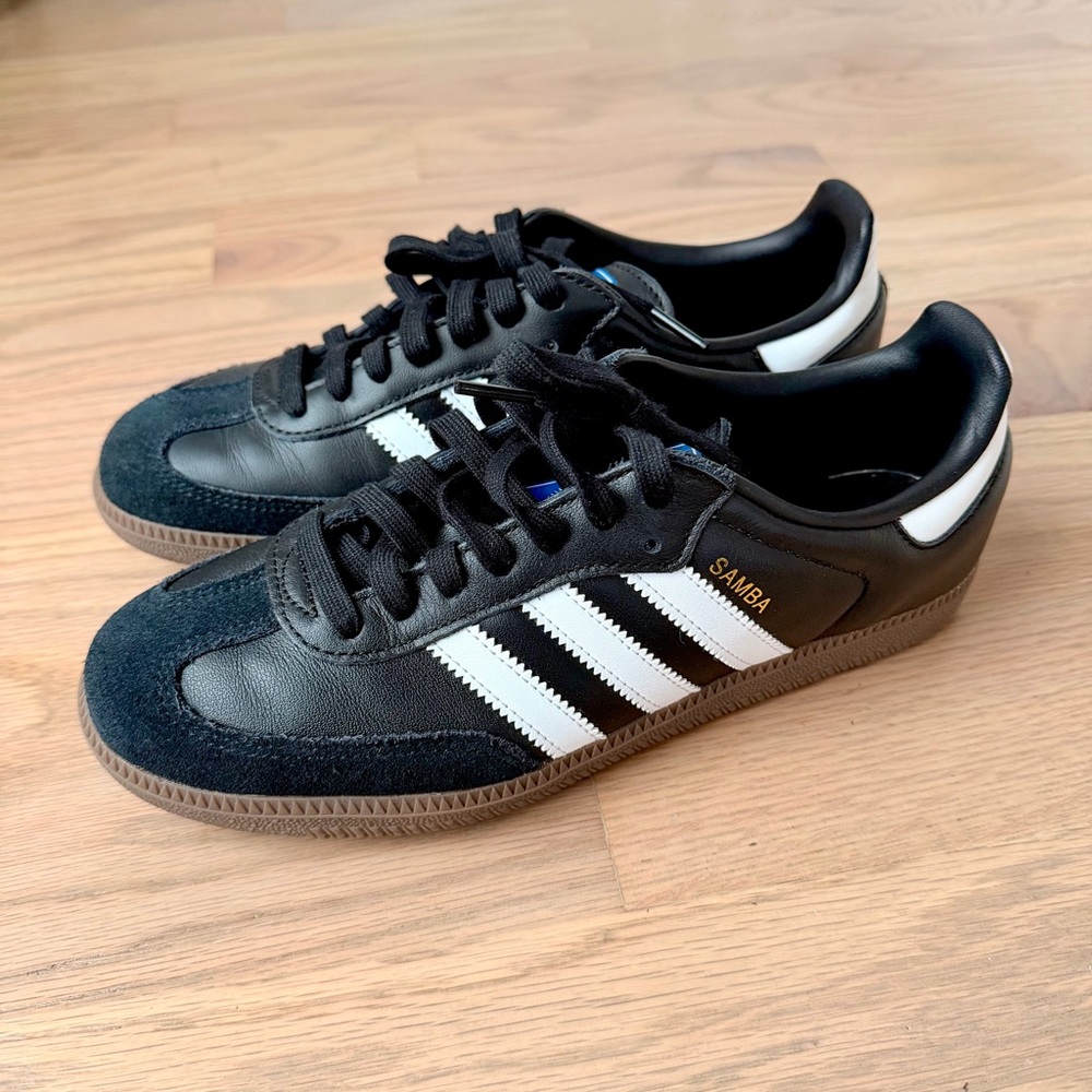 🌿 Adidas Sambas Sneakers